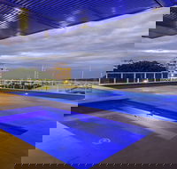 Privately Owned Hotel Room by Cairns Marina 222 - QLD Tourism