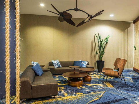 Privately Owned Hotel Room By Cairns Marina 222 - QLD Tourism 2