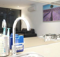 Auzzie Apartments Docklands Melbourne - Queensland Tourism