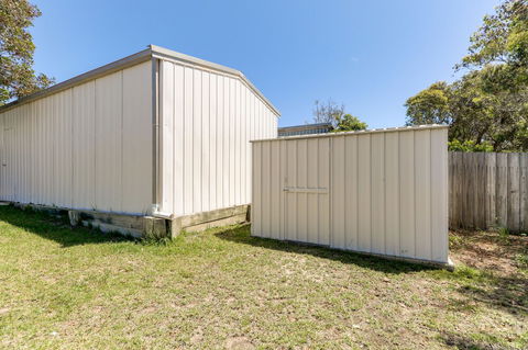 Beacon Cottage - QLD Tourism 1