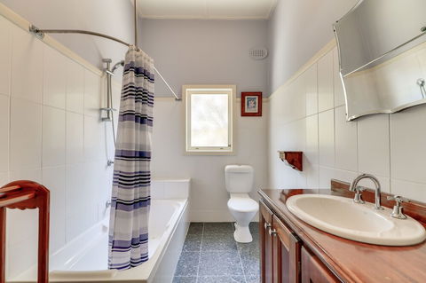 Beacon Cottage - QLD Tourism 5
