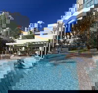 Legends - Q Stay - QLD Tourism