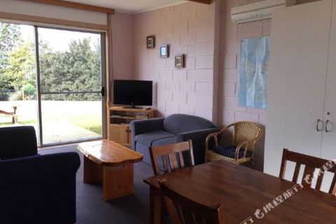 Bruny Island Accommodation Bruny Island Holiday Units (One) - Queensland Tourism 1
