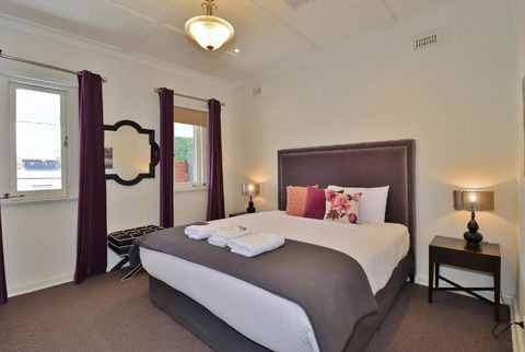McKenzie House - QLD Tourism 3