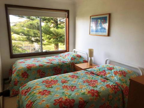 3 Bay Lane - QLD Tourism 5