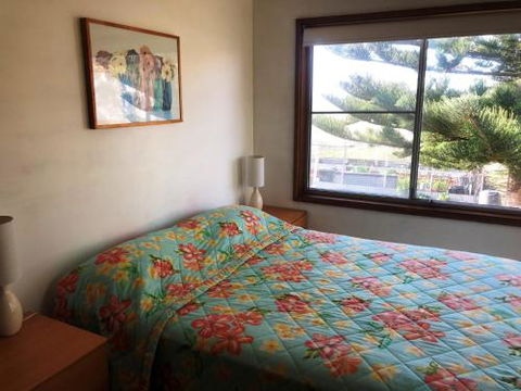 3 Bay Lane - QLD Tourism 4