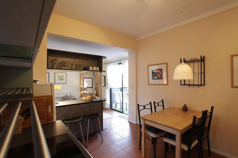 La Mer Sea View Apartment - QLD Tourism 2