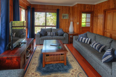 Glendell Cottage - QLD Tourism 6