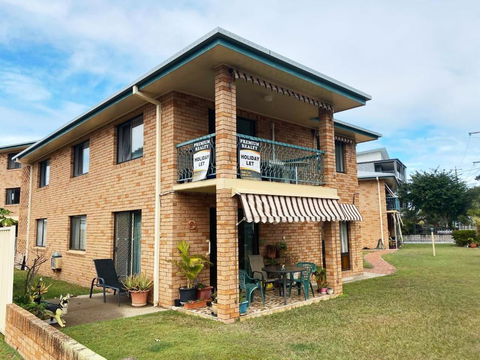 Cloud 8 On Welsby - Queensland Tourism 2