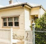 Simmers Serviced Apartments - QLD Tourism