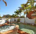 Unit 4 Coolum Sands Apartments 34 First Avenue Coolum Beach 400 BOND LINEN SUPPLIED