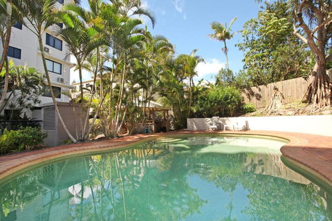 Unit 5 Phoenix Apartments 1736 David Low Way Coolum Beach LINEN INCLUDED 500 Bond - Queensland Tourism 3