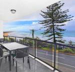Unit 5 Phoenix Apartments 1736 David Low Way Coolum Beach LINEN INCLUDED 500 Bond