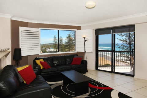 Unit 10 The Rocks 1746 David Low Way Coolum Beach 500 BOND - Queensland Tourism 4