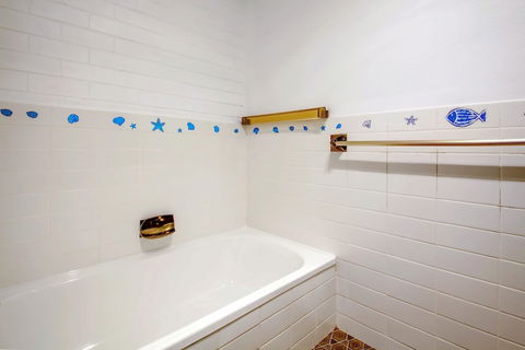 Villa Ellisa Unit 1 / 10 Columbia Close - Queensland Tourism 4