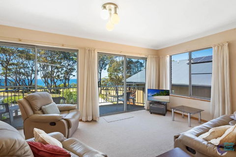 Ballingalla Apartments By The Golf Course - QLD Tourism 2