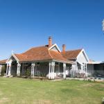 The Convent Boutique Accommodation & Cafe - Queensland Tourism 0