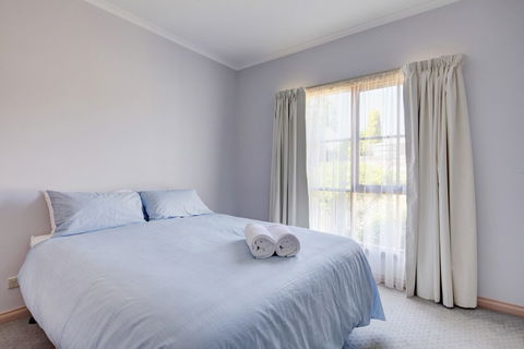 Avalon Cottage - Queensland Tourism 5
