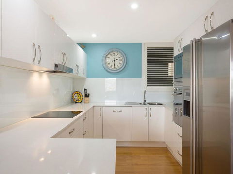 Wharf Apartment Unit 5 - QLD Tourism 5