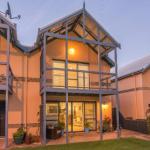 Peppabay - Queensland Tourism 0