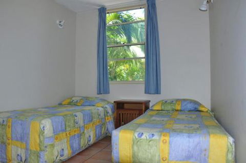 32 / 15 Rainbow Shores Unit Overlooking Bushland With Shared Swimming Pool Spa & Tennis Court - Queensland Tourism 2
