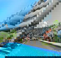 Sea Forever on Azure Airlie Beach