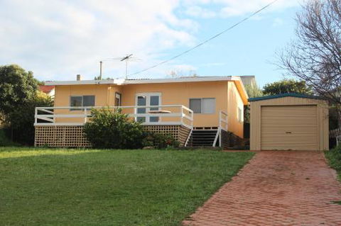 Brandis Beach House - Queensland Tourism 0