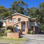 Ocean 1 / 38 Oceans Apartment - QLD Tourism 0