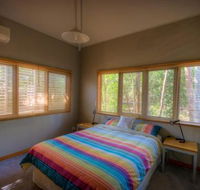 6 Satinwood Drive Rainbow Shores Stylish Beach House Free WiFi