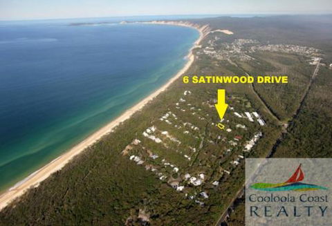 6 Satinwood Drive Rainbow Shores Stylish Beach House Free WiFi - Queensland Tourism 3