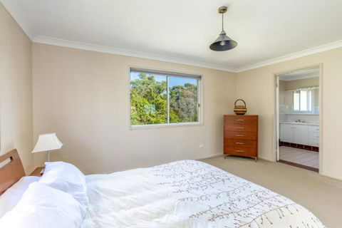Rainbow Views Rainbow Beach Stunning Ocean Views & A Swimming Pool - Queensland Tourism 1