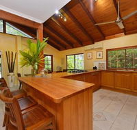 Coral Gardens Port Douglas - Queensland Tourism