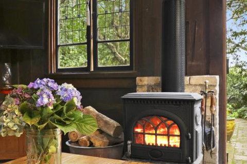 NUNGAROO COTTAGE - QLD Tourism 3