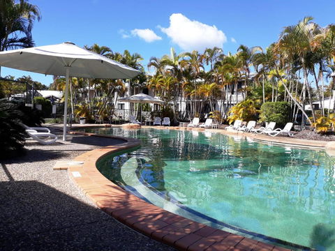 Immaculate 1 Bedroom Resort Holiday Unit Near Noosa River - QLD Tourism 1
