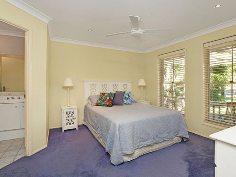 Pet Friendly Beach Home - QLD Tourism 5