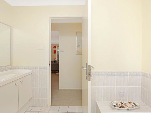 Pet Friendly Beach Home - QLD Tourism 1