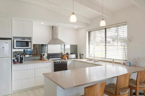 Kianga Parade Beach House - QLD Tourism 2
