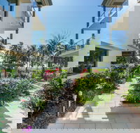 Beachfront Apartment with Ocean Views - QLD Tourism