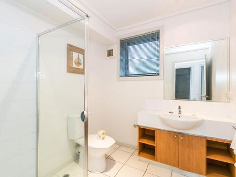 APARTMENT 10 PACIFIC APARTMENTS FREE WIFI! - Queensland Tourism 4