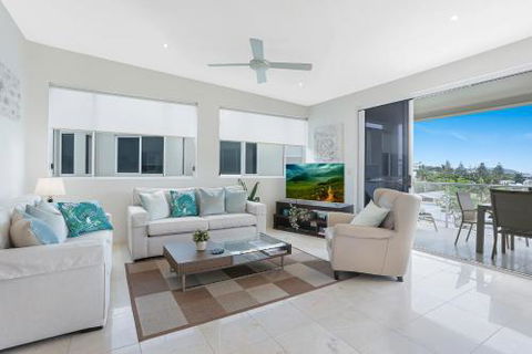 Beachside Vibes Sunshine Beach - Queensland Tourism 6