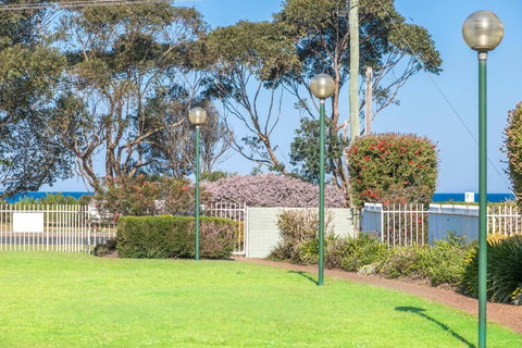 Ocean Breeze Fathoms 3 - QLD Tourism 2