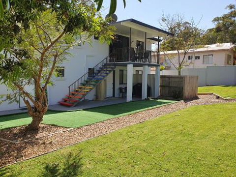 12 Cooloola Drive Family Home Close To Beach Pet Friendly - Queensland Tourism 6