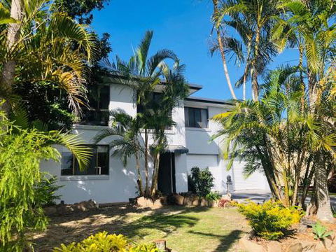 12 Cooloola Drive Family Home Close To Beach Pet Friendly - Queensland Tourism 4