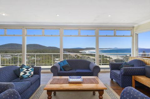 La Mer 19 Dulconghi Street - QLD Tourism 6