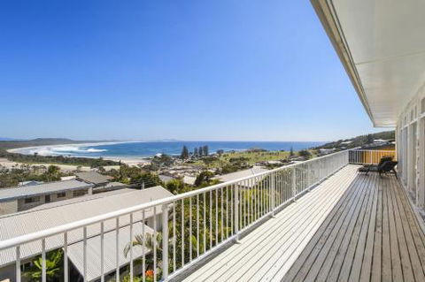 La Mer 19 Dulconghi Street - QLD Tourism 3