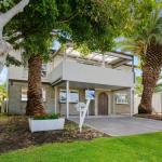 SANTORINI BEACH HOUSE SAFETY BEACH - QLD Tourism 0