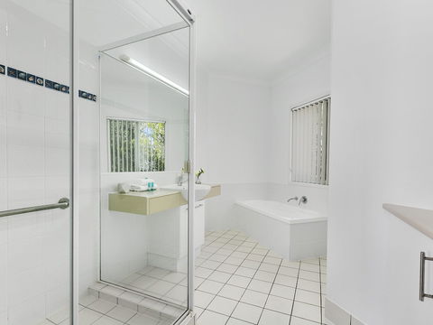 Panoramic Ocean Views In Peregian Beach! 41 Parakeet Cresent - Queensland Tourism 1