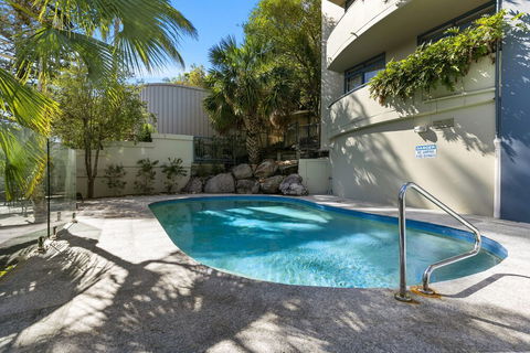 Stunning Top Floor Sunshine Beach Getaway! Unit 7 Vista Pacific 12 Bryan Street - Queensland Tourism 0