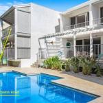 Beach Views & Breezes Sunshine Beach - Queensland Tourism 0
