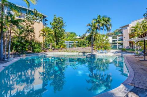 Baden 42 Rainbow Shores Ground Floor Unit Air Conditioned Overlooking Outdoor Spa - Queensland Tourism 5